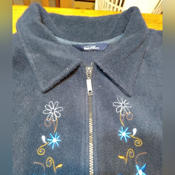 Retro Penningtons Navy Blue Shacket, Size 5X, Zipper Closure, Flower Emb… - Picture 3 of 13